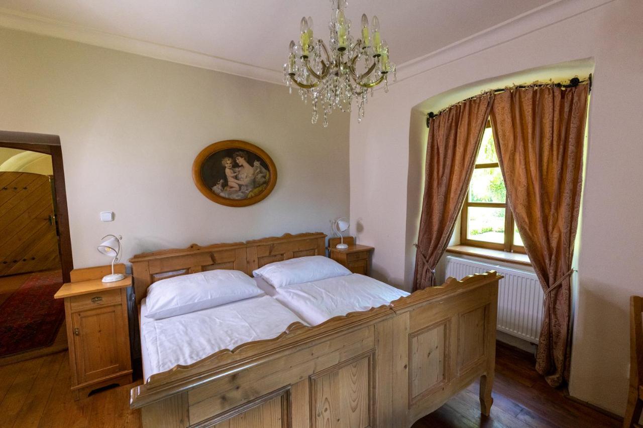 Zamecek Klokocov Hotel Kültér fotó
